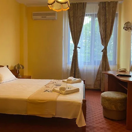 Хотел Сокол Otel